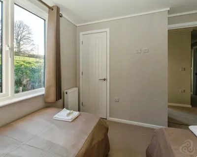Gallery 19